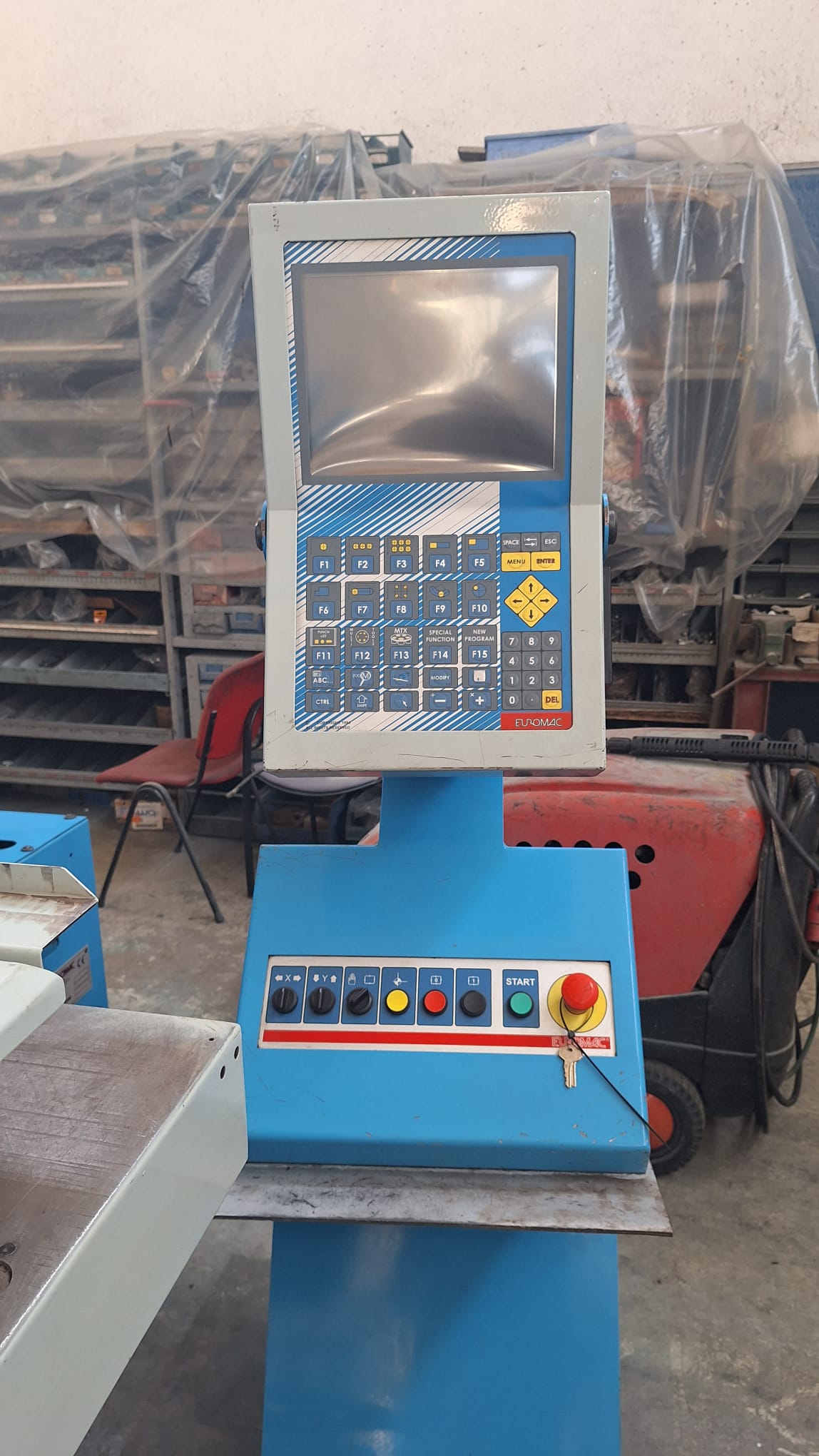 Punzonatrice EUROMAC BX 1000/50 Usata