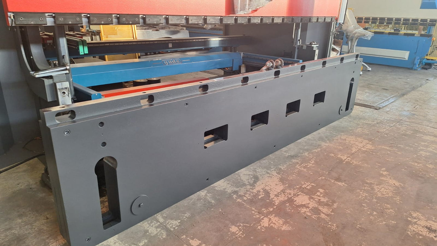 Piegatrice GADE 4000 x 200 TN usata|VENDUTA