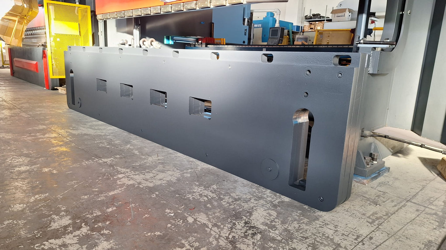 Piegatrice GADE 4000 x 200 TN usata|VENDUTA