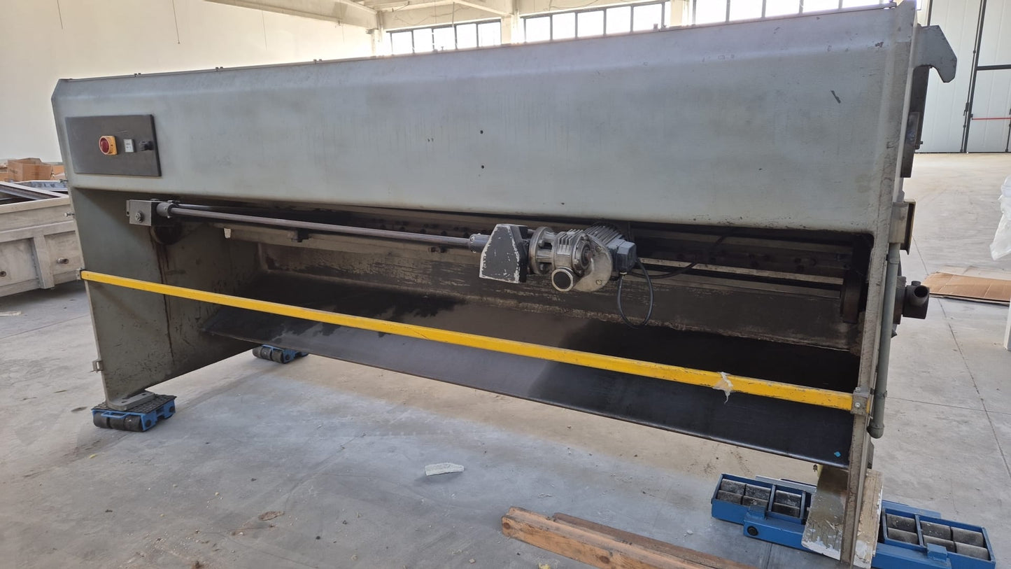 Cesoia OMAG 3000x6 USATA