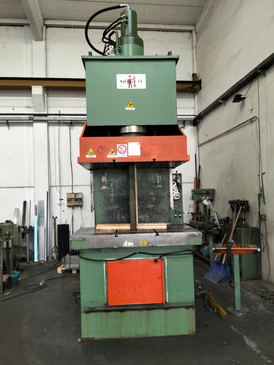 Pressa Idraulica 200 TN, GIGANT,Usata