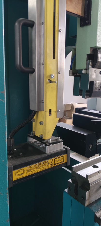Pressa piegatrice 4000-200 Tonnellate Usata